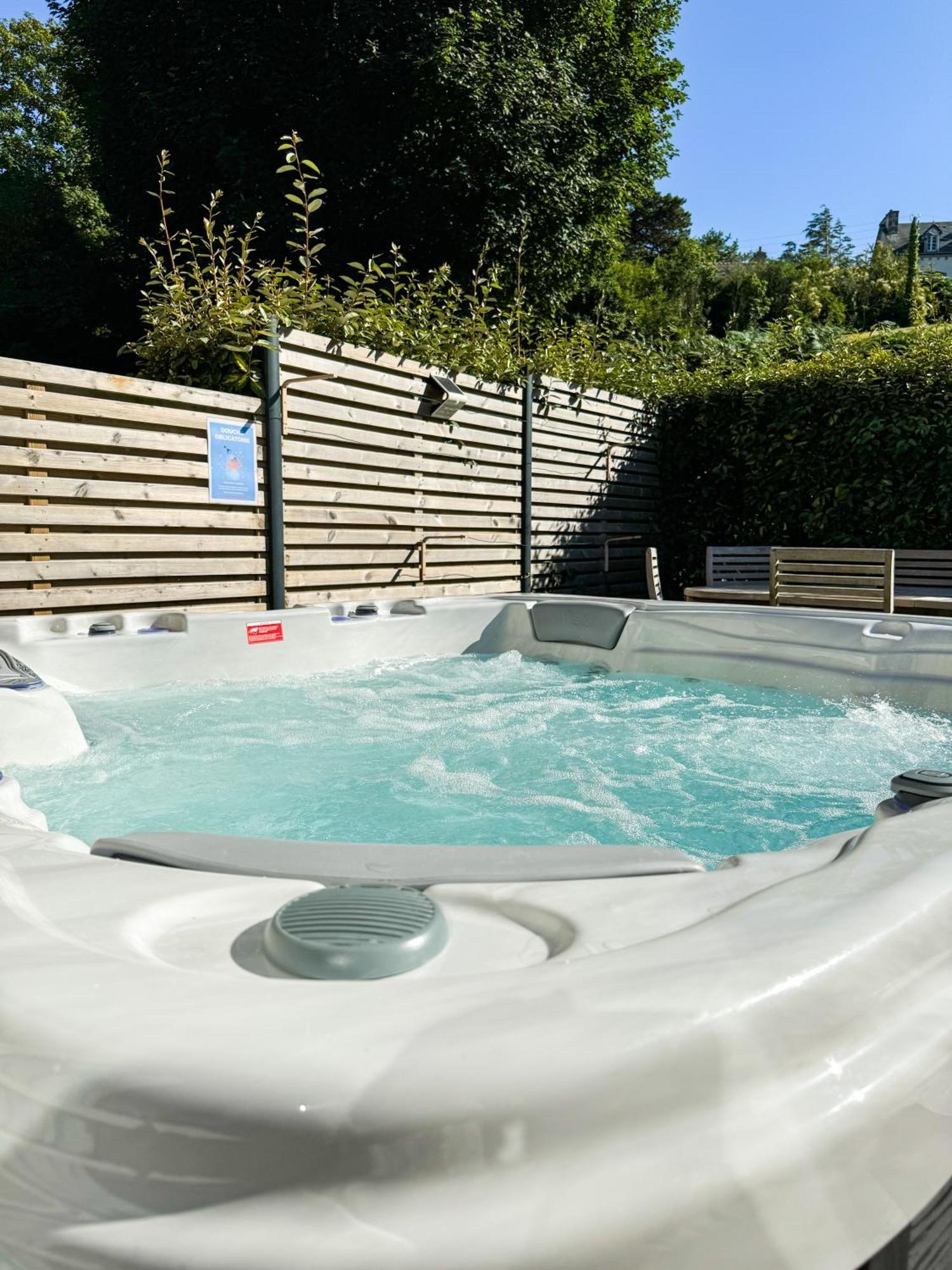 Jacuzzi Professionel Les Pieds Dans L'Eau Plage A 50 M Trévou-Tréguignec Dış mekan fotoğraf